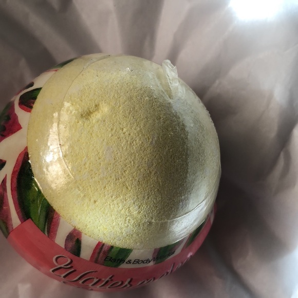NWT Bath & Body Works Watermelon Lemonade Bath Fizzy. Discontinued item - Picture 3 of 4